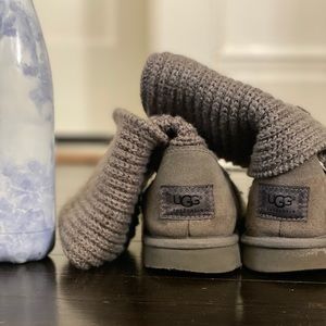 UGG Classic Cardy size 8 perfect condition